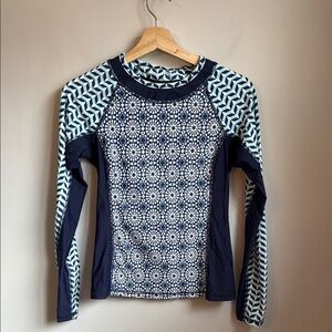 Helen Jon Crew Neck Surf Shirt SZ S